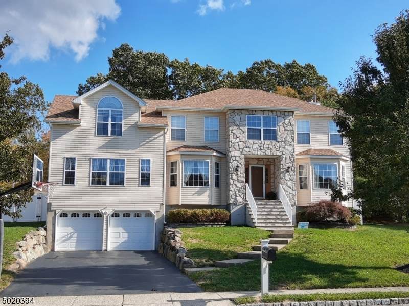 6 Raleigh Ct - Photo 1