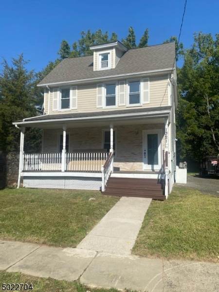 1321 Lake St - Photo 1