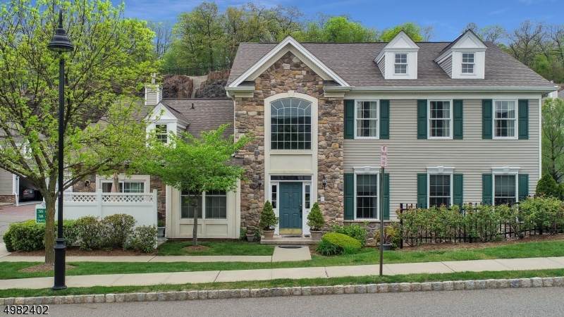 42 Quarry Dr - Photo 1