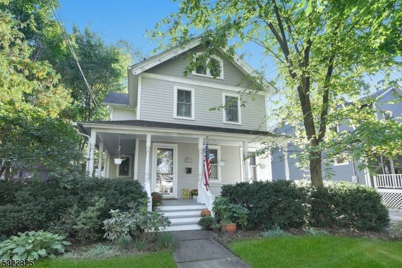 27 Liberty St - Photo 1