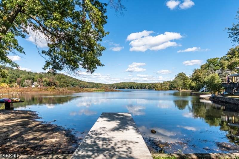 18 E Cedar Lk - Photo 1