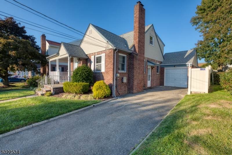 67 Harding Ave - Photo 1