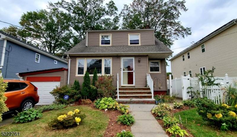 1028 Morris St - Photo 1