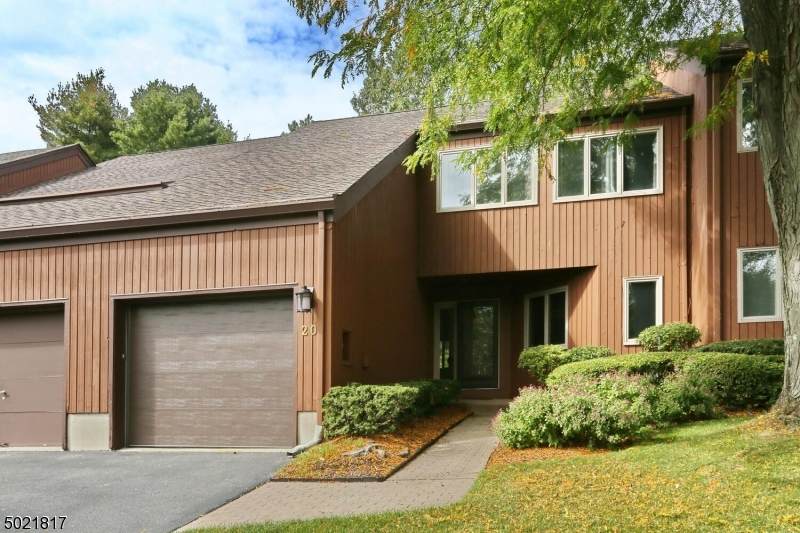 20 S Bayard Ln - Photo 1