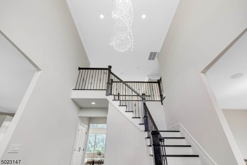 6 Windsor Dr - Photo 1
