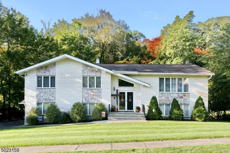 9 Keiller Ct - Photo 1