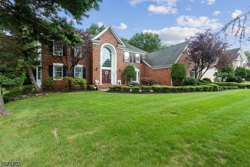 4 Swans Mill Ln - Photo 1