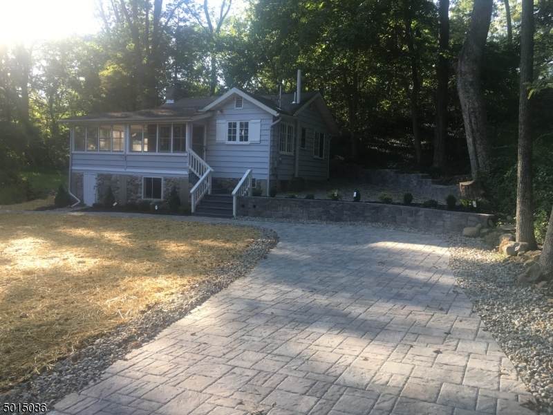 913 Edgewood Dr - Photo 1