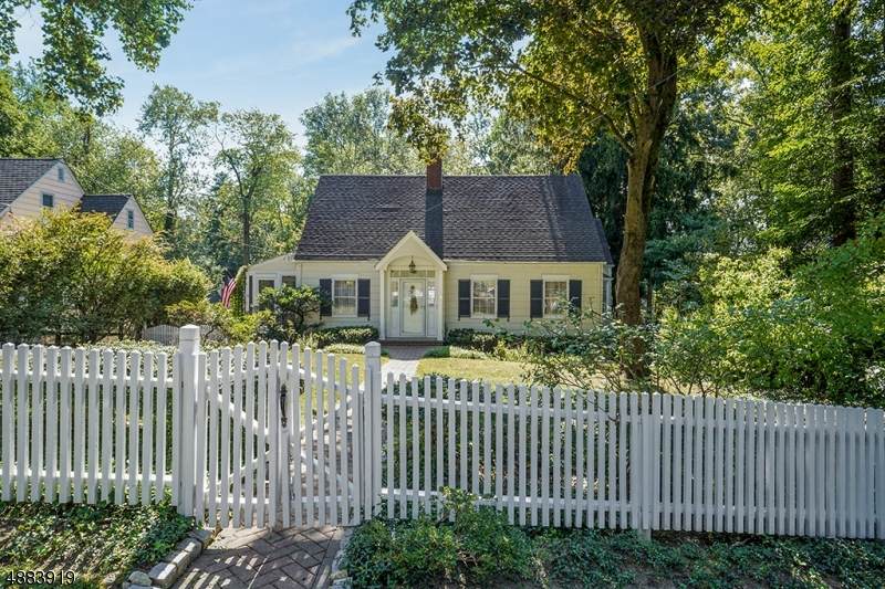 58 Pittsford Way - Photo 1