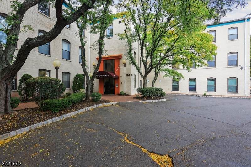 54 W Cherry St - Photo 1
