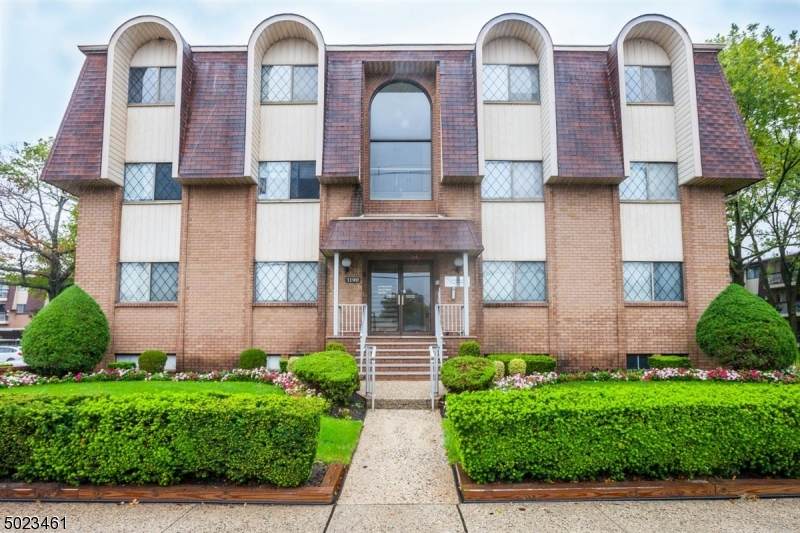 1150 W St George C23 - Photo 1