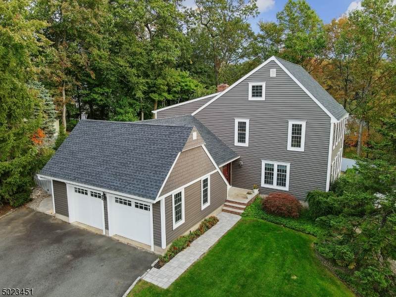 5 Linden Way - Photo 1