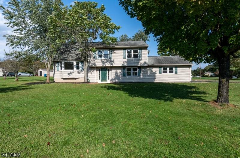 8 Warner Dr. - Photo 1