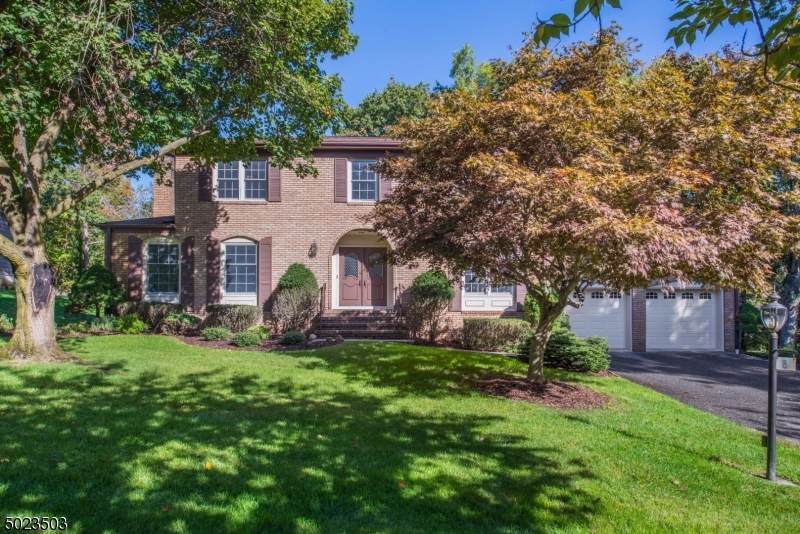 8 Stacy Ct - Photo 1