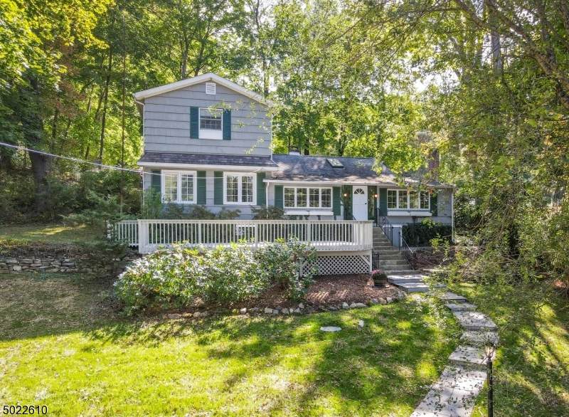 48 E Lakeside Dr - Photo 1