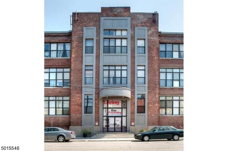 300 Communipaw Ave - Photo 1