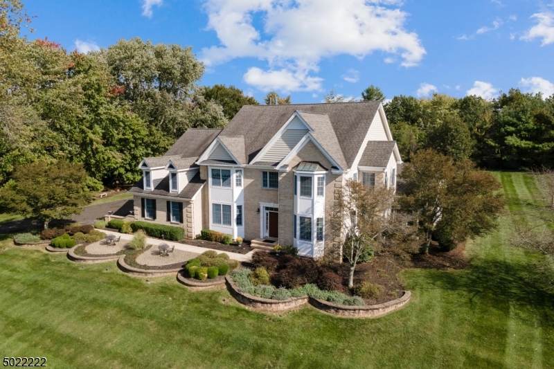 11 Fairway Dr - Photo 1