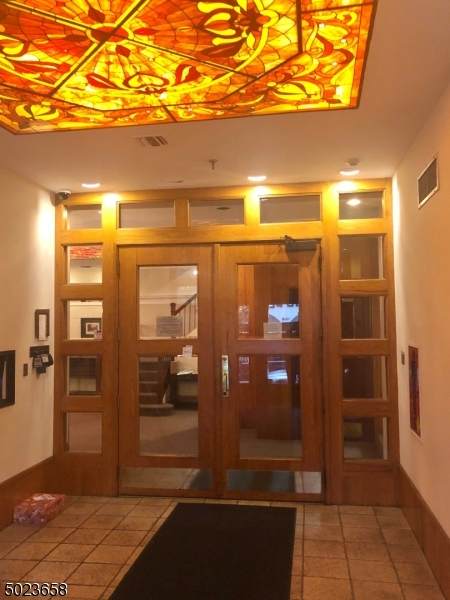 109 Grand Ave 1E - Photo 1