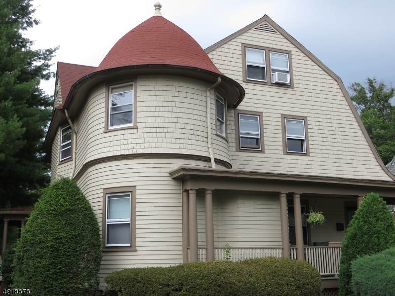 293 Claremont Ave - Photo 1