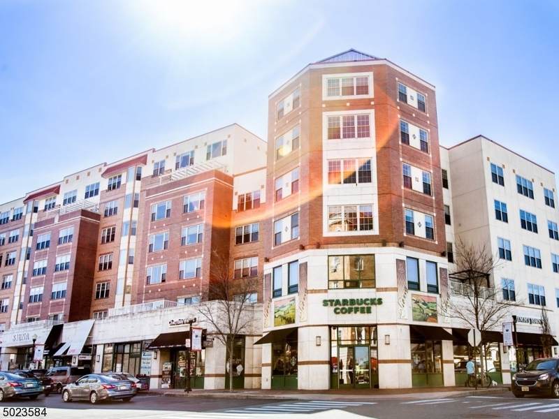 48 S Park St - Photo 1