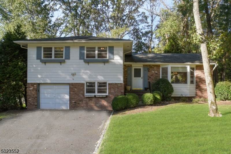 29 Saw Mill Dr - Photo 1