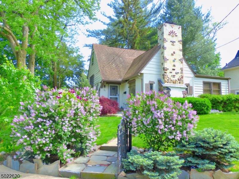 82 Meadowbrook Rd - Photo 1