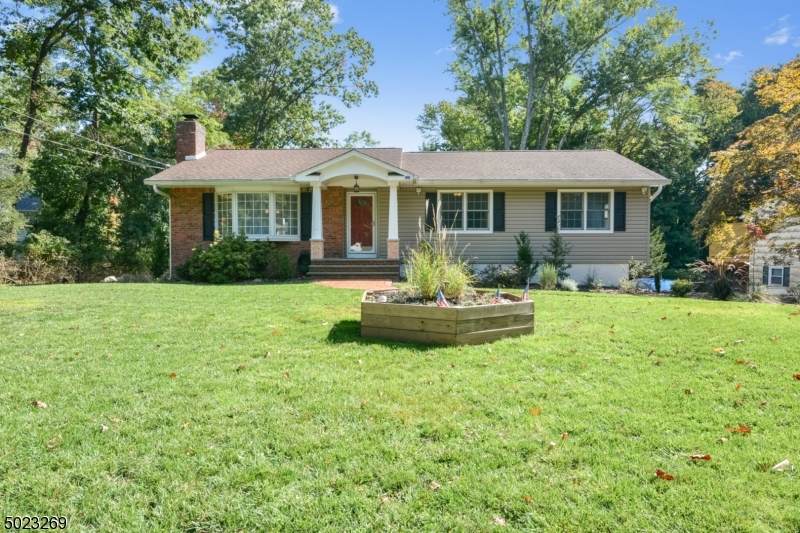 14 Skytop Dr - Photo 1