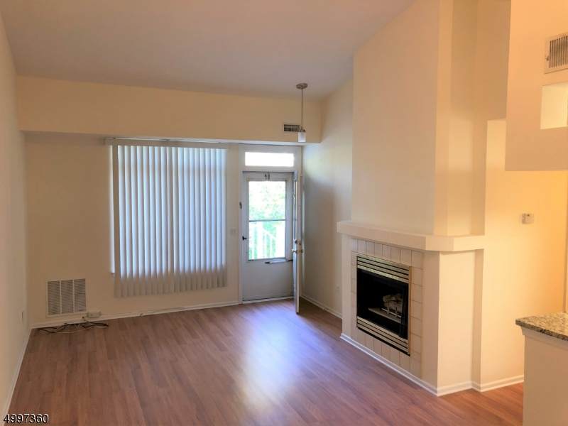 38 Wentworth Rd - Photo 1