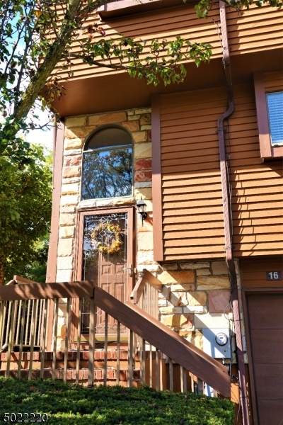 16 Powderhorn Dr - Photo 1