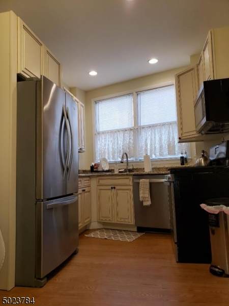 410 Rahway Ave - Photo 1