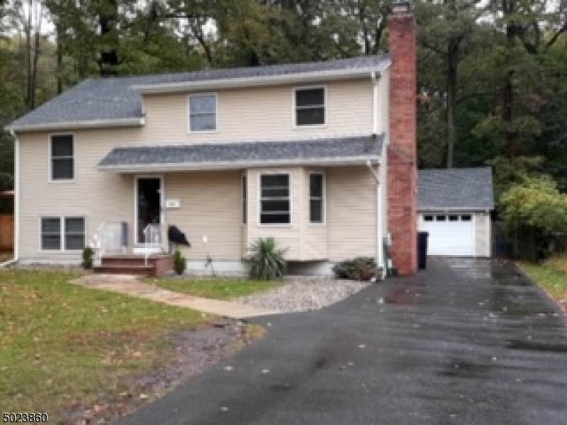 919 Sterling St - Photo 1