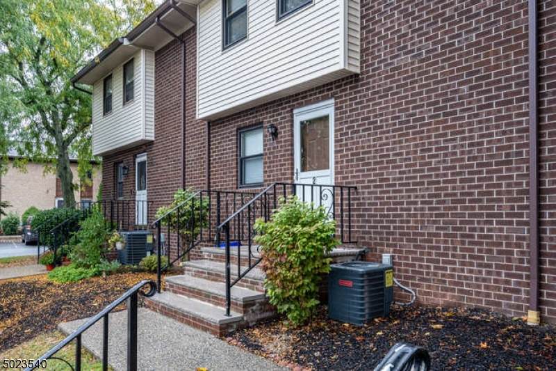 795 Eves Dr - Photo 1