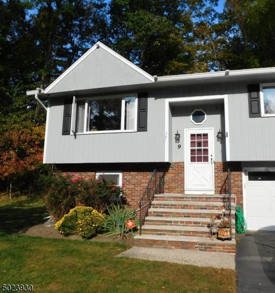 9 Basswood Dr - Photo 1