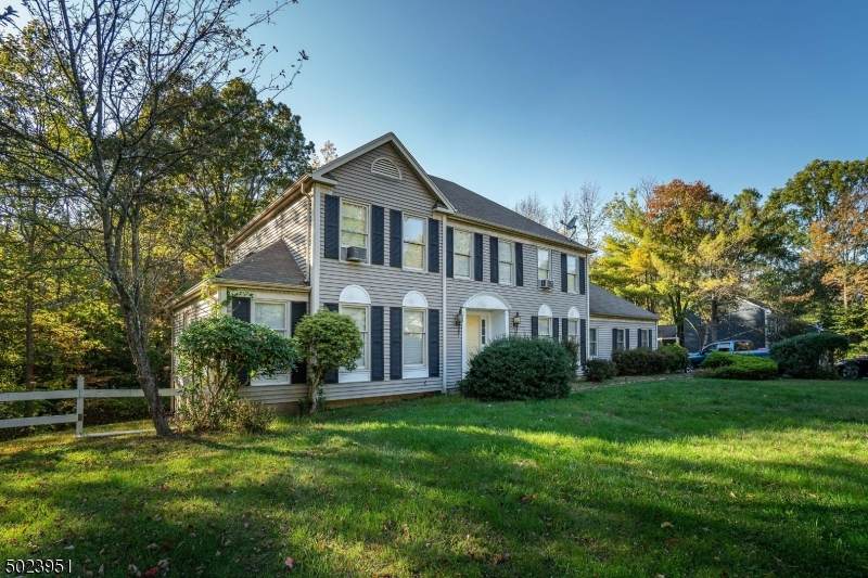 20 Cromwell Dr - Photo 1