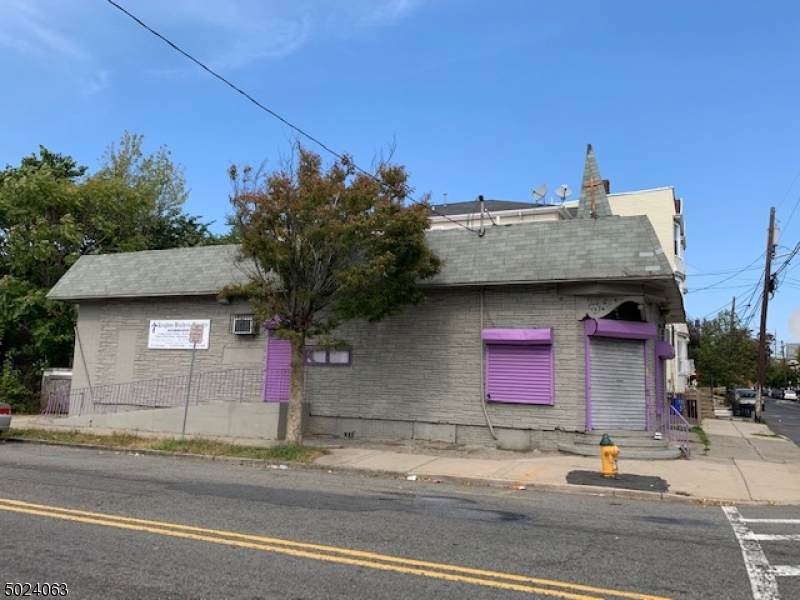 317 S 6Th St - Photo 1