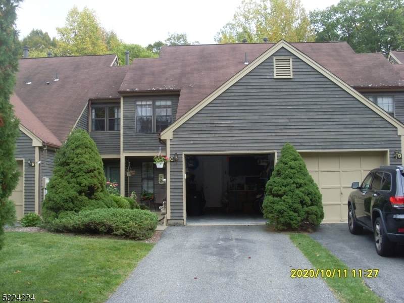 41 Lexington Ln - Photo 1
