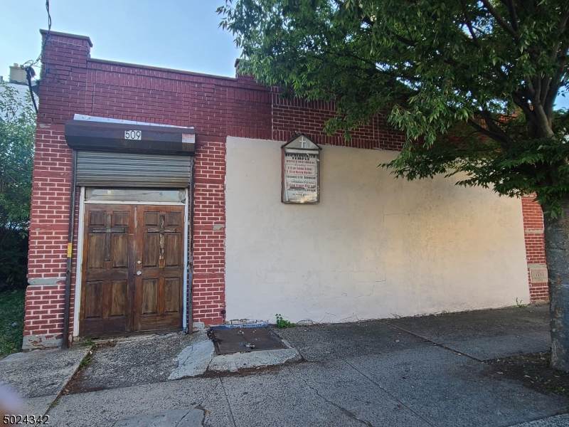 507 S 12Th St - Photo 1