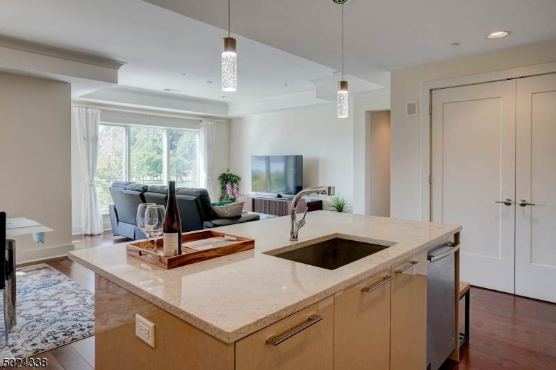 150 Henley Pl 204 - Photo 1