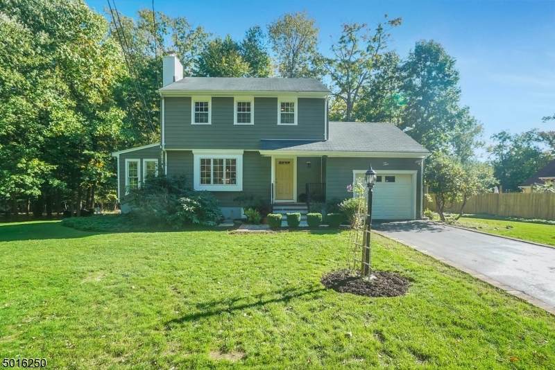 10 Whippany Ave - Photo 1