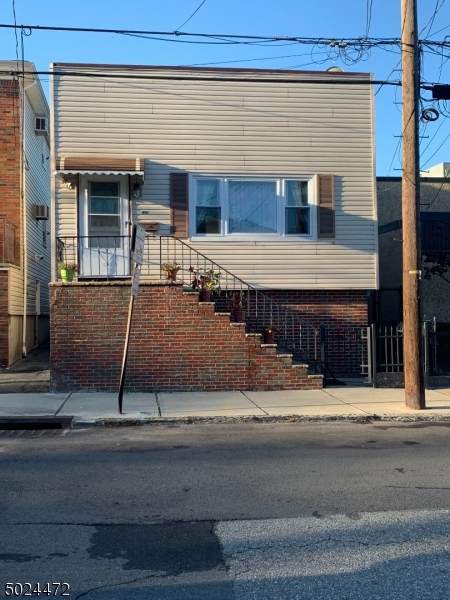 1439 45TH ST - Photo 1