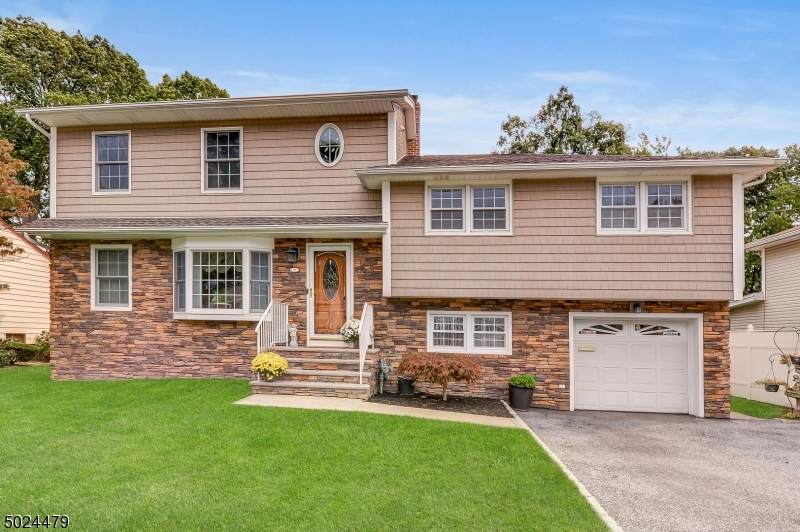 128 Bell Ave - Photo 1