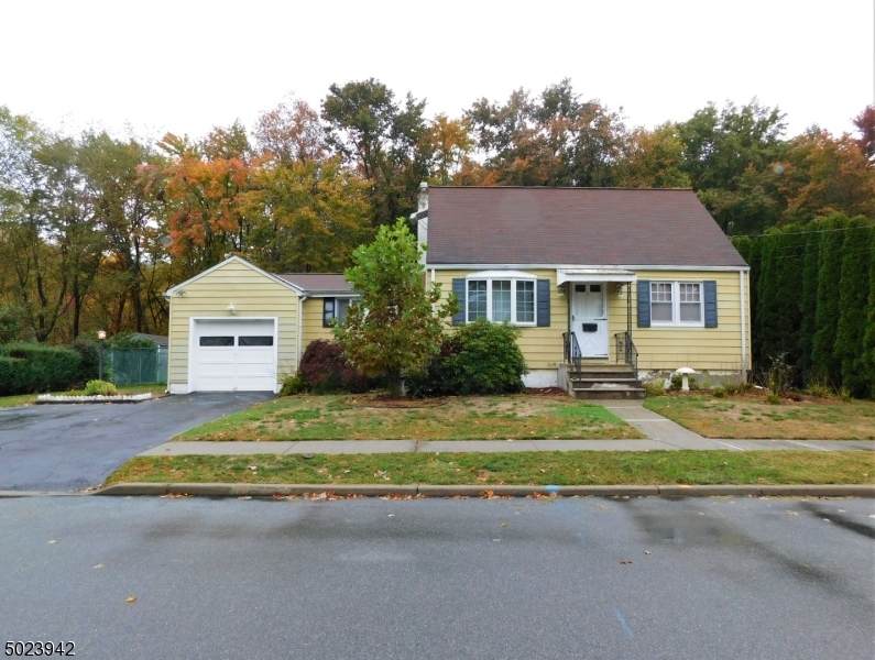 7 James Ave - Photo 1