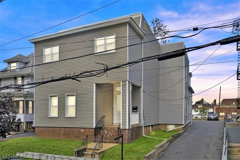 12 Division Ave - Photo 1