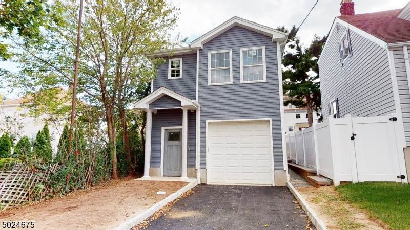 371 Meredith St - Photo 1