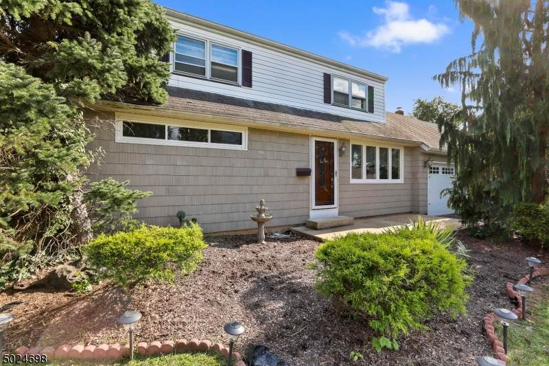 71 Longfellow Dr - Photo 1