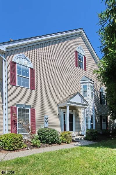5 Mayflower Dr - Photo 1