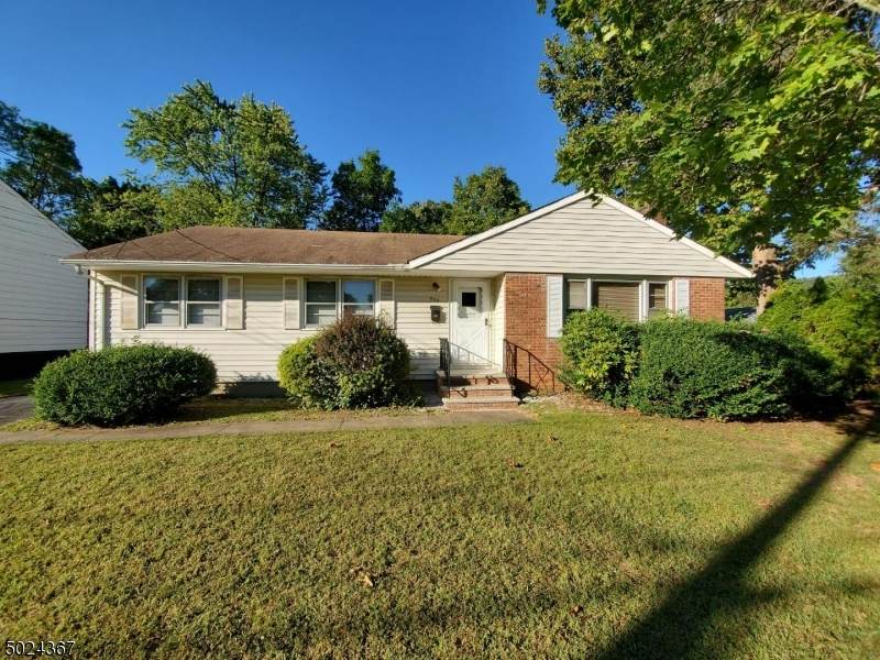 353 Clinton Ave - Photo 1