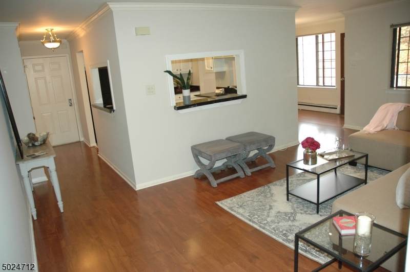 10 Foxwood Dr - Photo 1