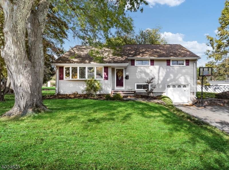 16 Catherine Ct - Photo 1