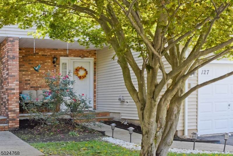 127 Bunker Hill Rd - Photo 1